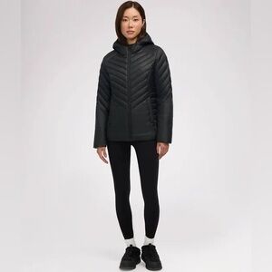 NWT Pajar Canada Women's COLETTE Lightweight Puffer. $319